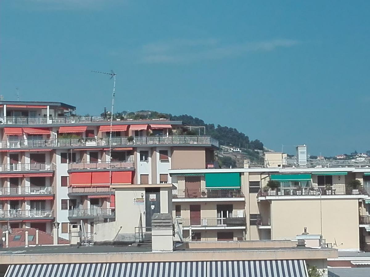 A 2 Passi Dal Mare Apartamento Sanremo Exterior foto